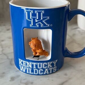 Kentucky Wildcats Blue Mug with Mascot Charm